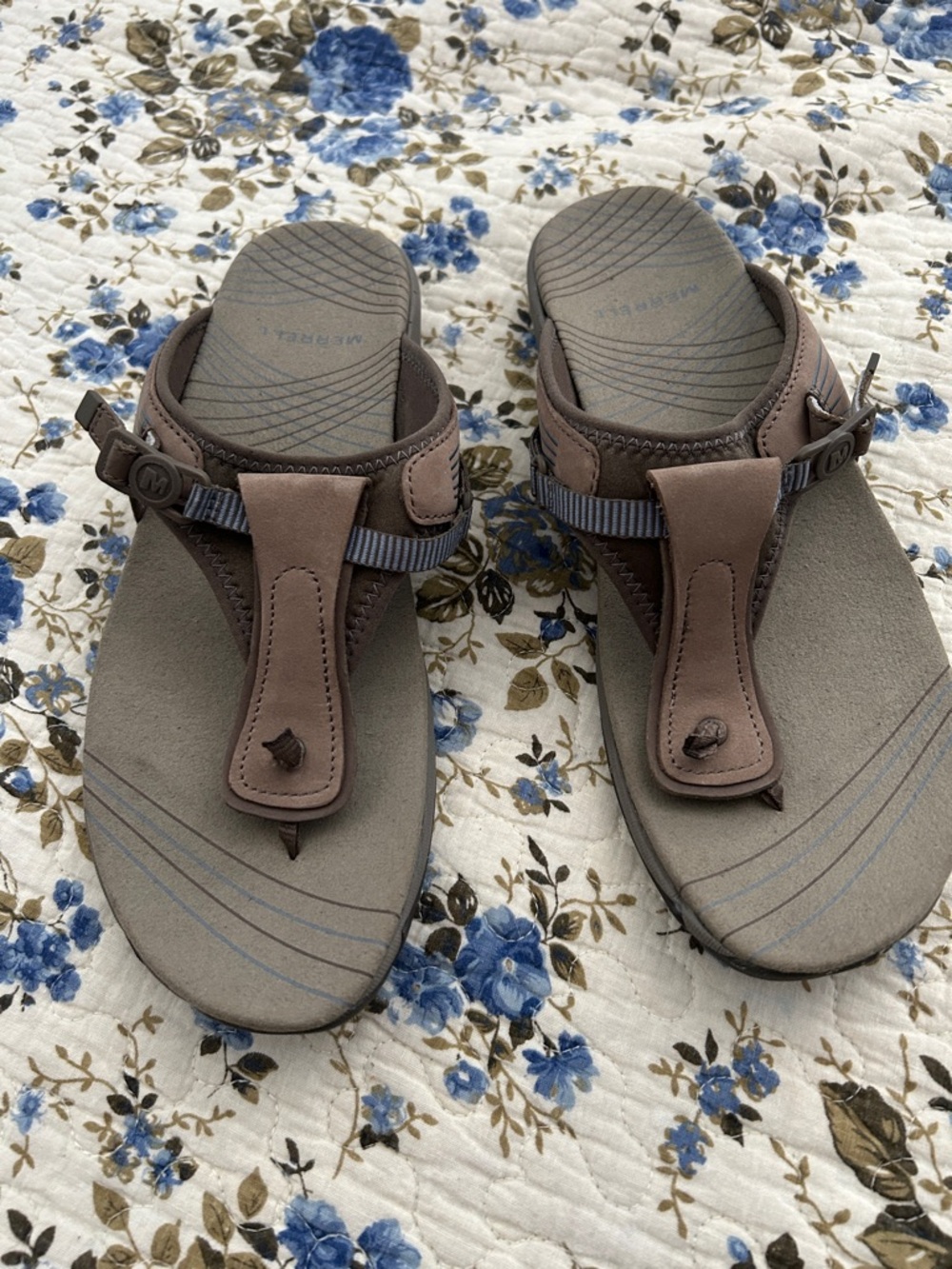 Merrell Slip-On  Sandals - Picture 3 of 5